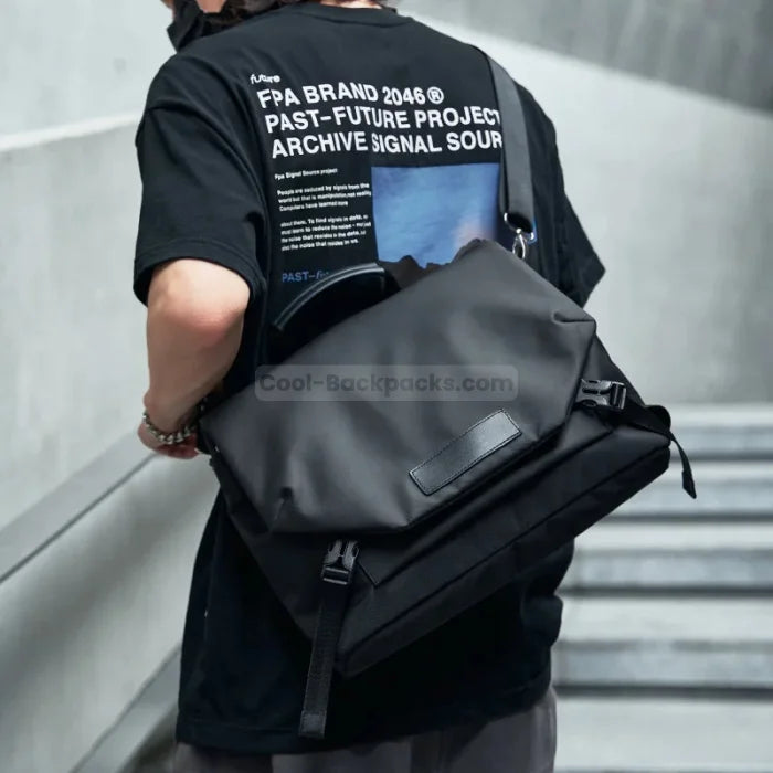 11 inch Messenger Bag